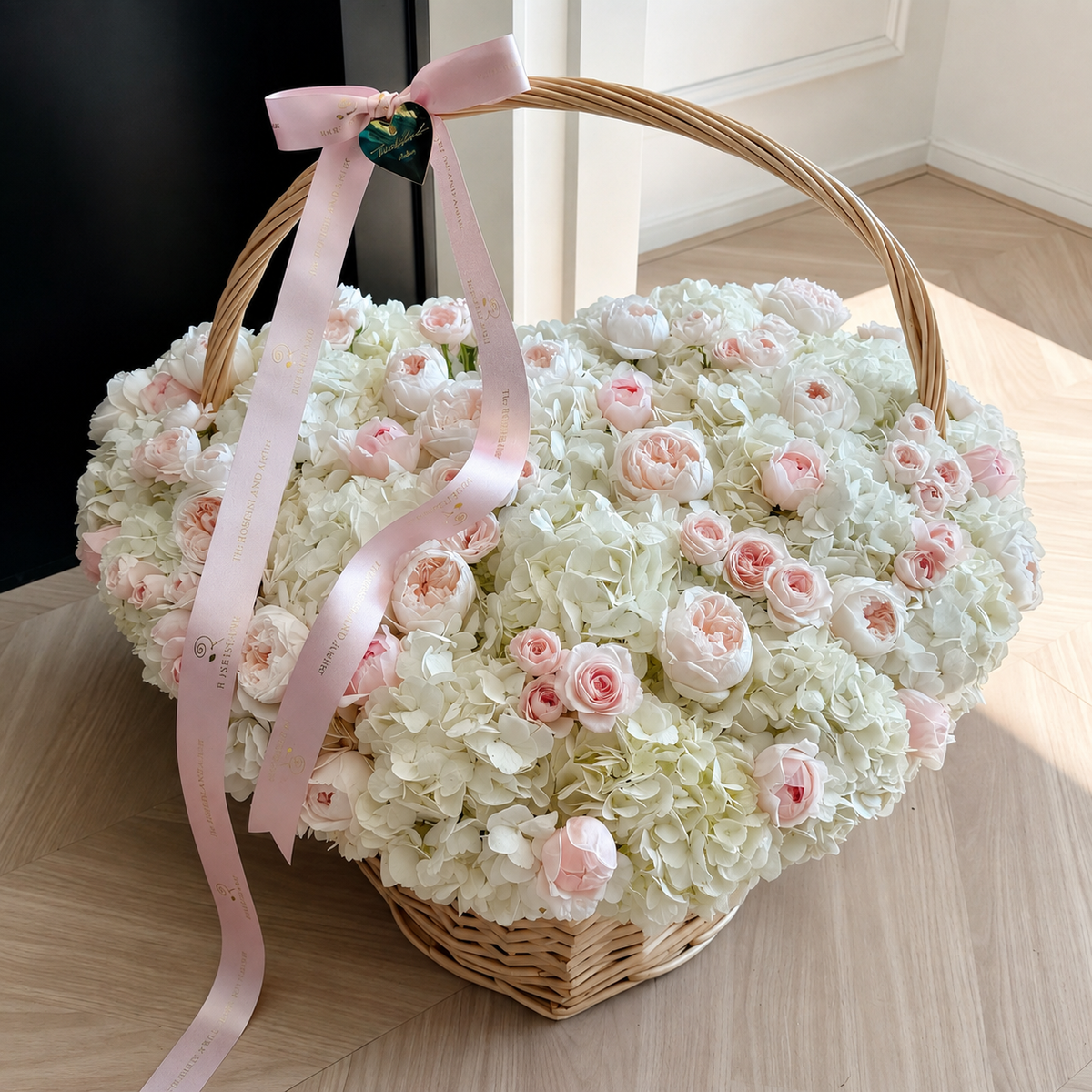 White Woven Flower Basket with Handle, 10.2 x 8.7 in
