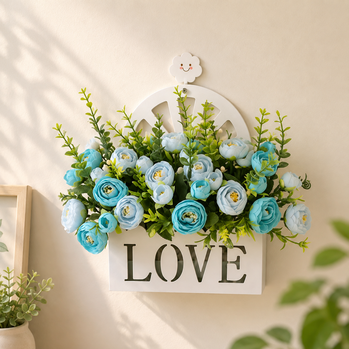 White Decorative Wall Flower Holder, 7.5 x 10.4 in